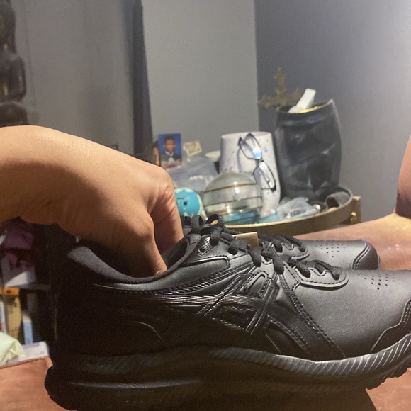 ASICS women’s sneaker - Picture 5 of 6